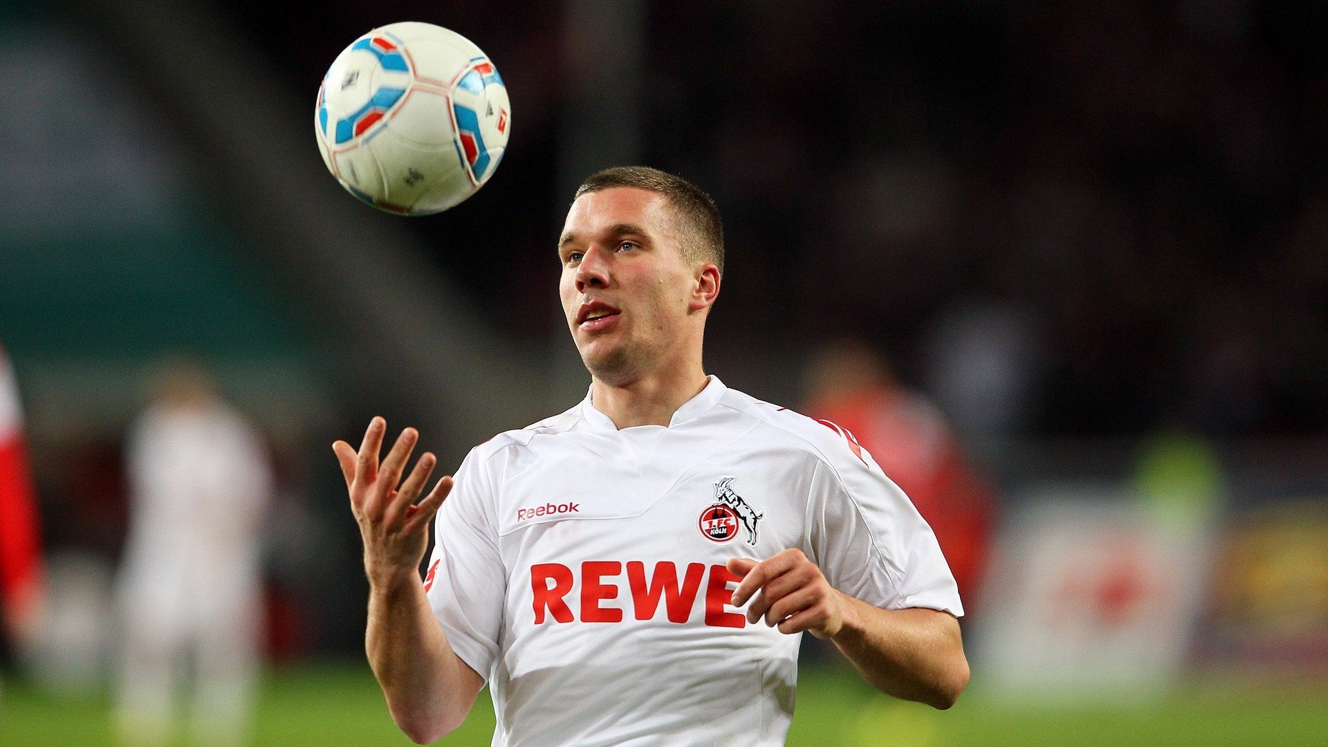 女子国家队加强中前场配合训练提升传控能力