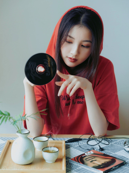 九游官网下载电脑版-张伟丽称赞对手展现真正竞技精神，张伟丽集锦